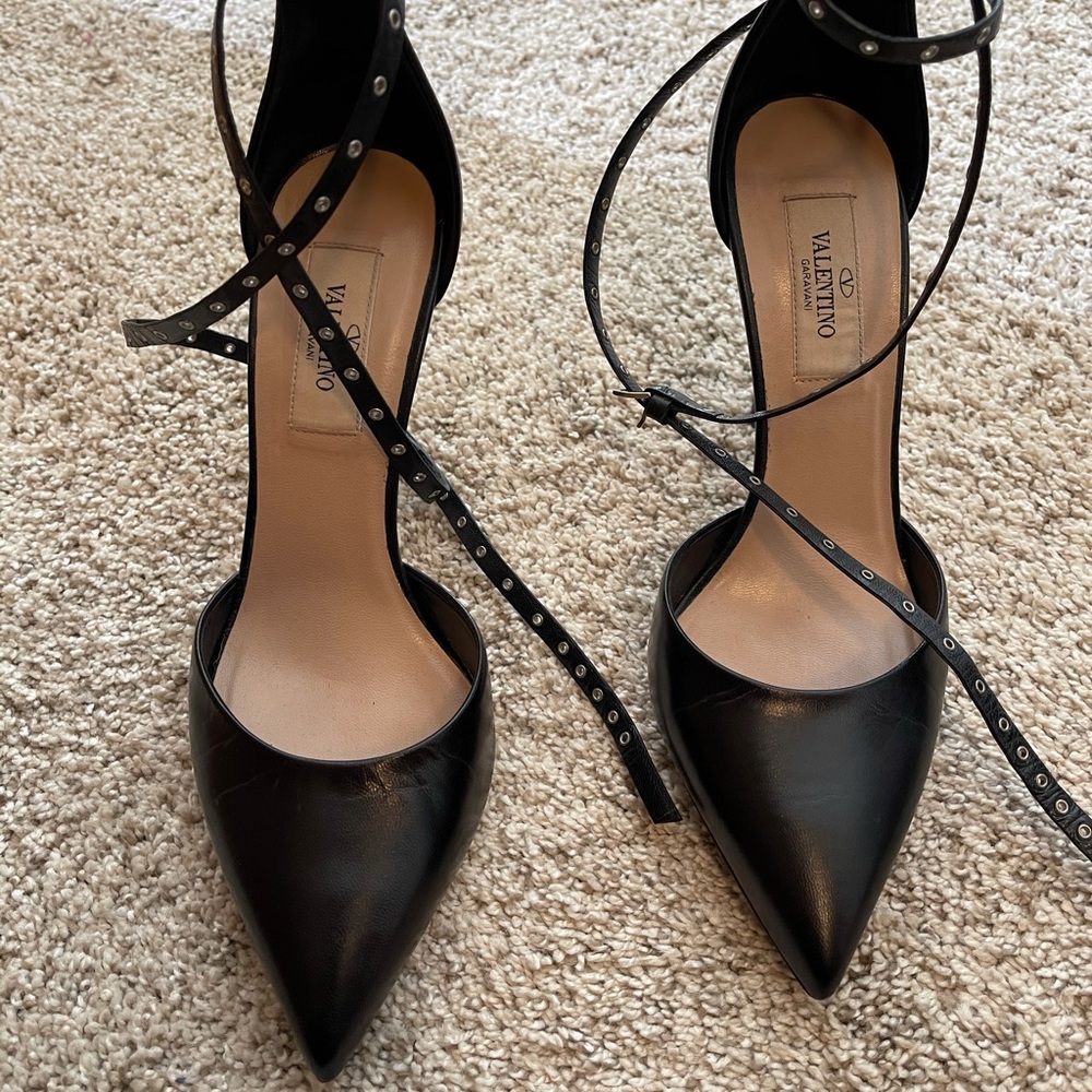 Authentic Valentino Heals